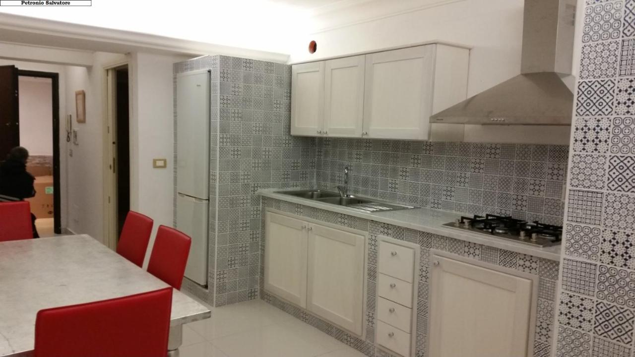 Stabile Basement Lägenhet Palermo Exteriör bild